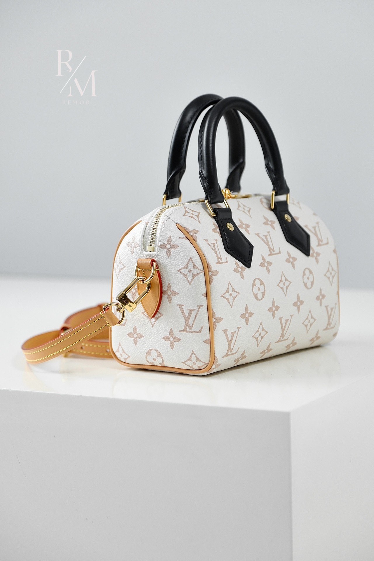 efbac4f026a0238b967871984b670e0c_1746086762_1213.jpg efbac4f026a0238b967871984b670e0c_1746086762_1213.jpg