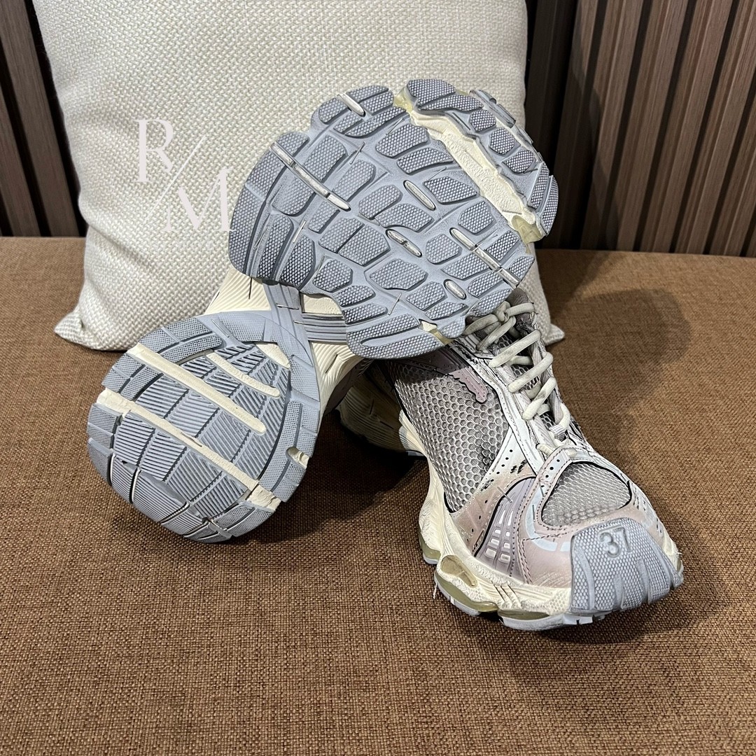 d5a0f79a5f768f5e7d6730f34be1467b_1749032373_946.jpg d5a0f79a5f768f5e7d6730f34be1467b_1749032373_946.jpg