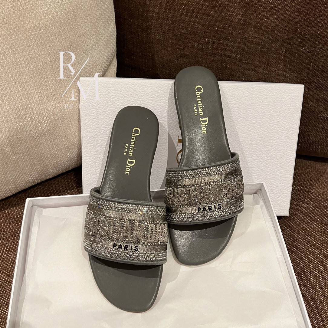 b998dfc832a94bcf6a6a49095a7a7ebe_1751443134_5991.jpg b998dfc832a94bcf6a6a49095a7a7ebe_1751443134_5991.jpg