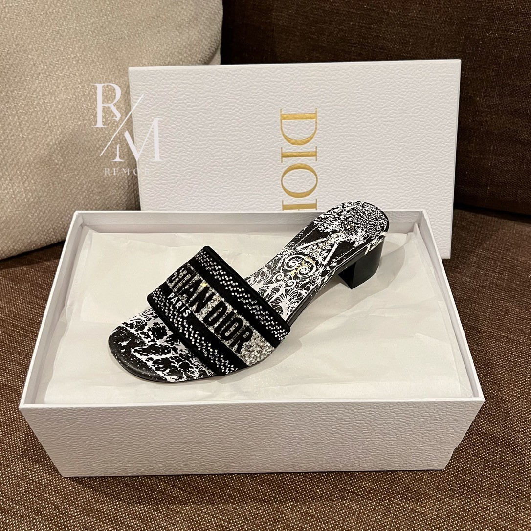 b998dfc832a94bcf6a6a49095a7a7ebe_1751447756_2432.jpg b998dfc832a94bcf6a6a49095a7a7ebe_1751447756_2432.jpg