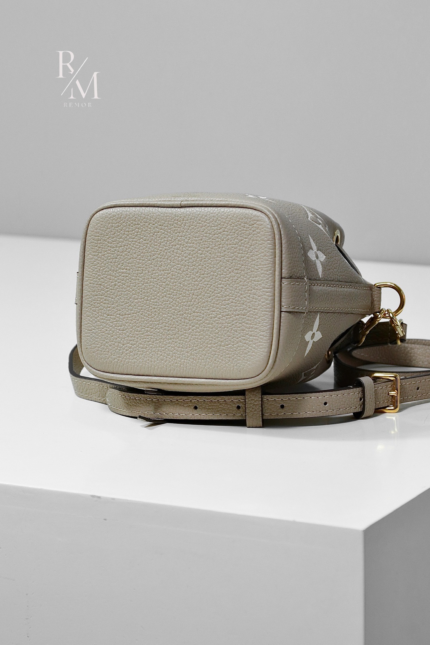 fcb62cb87fb514f6f10a9e5b87a21fea_1762752893_2285.jpg fcb62cb87fb514f6f10a9e5b87a21fea_1762752893_2285.jpg