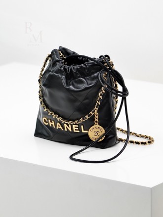 샤넬 22백 미니 카프스킨