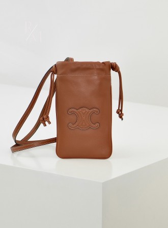 셀린느 퀴르 트리옹프 드로우스트링 폰 파우치