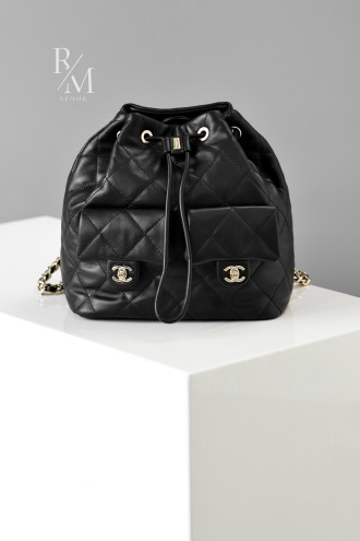 샤넬 투포켓 드로우스트링 버킷 백팩