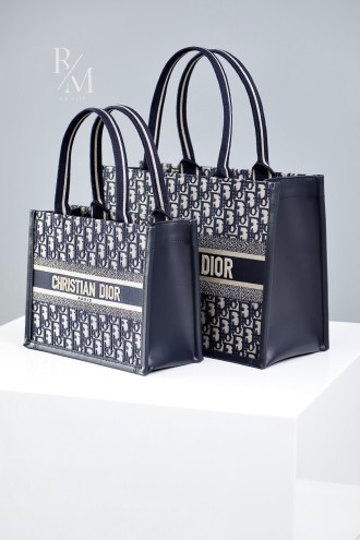 디올 북 토트백