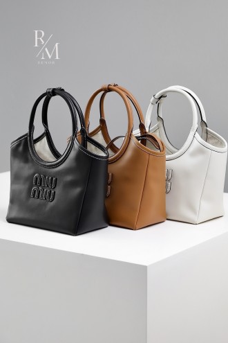 미우미우 아이비로고 가죽 토트백