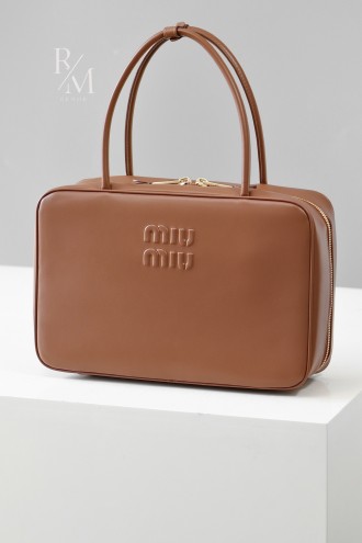 미우미우 가죽 보 백