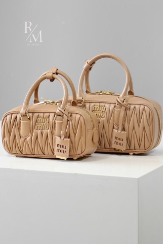 미우미우 마테라쎄 탑 핸들백