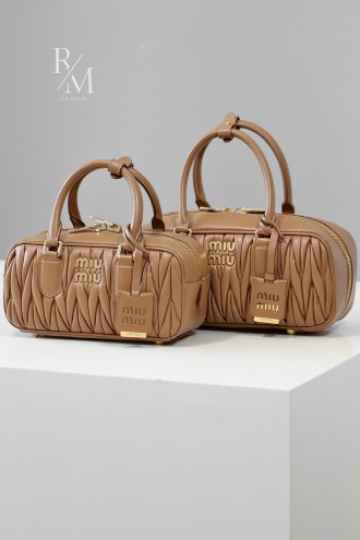 미우미우 마테라쎄 탑 핸들백