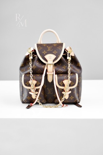 루이비통 익스커션 백팩