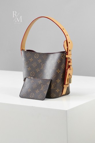 루이비통 올 인 BB 모노그램 핸드백