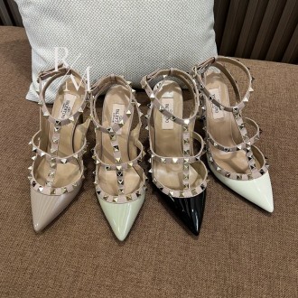 발렌티노 락스터드 펌프스 6.5cm