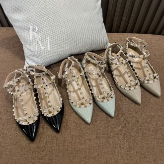 발렌티노 락스터드 발레리나 플랫슈즈