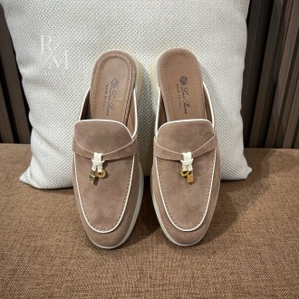 로로피아나 슬리퍼 뮬 바부슈 참스 워크