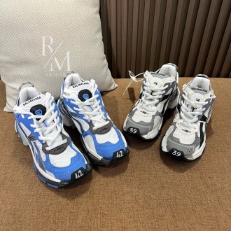 발렌시아가 러너 스니커즈