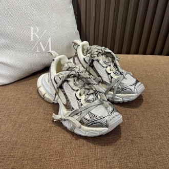 발렌시아가 3XL 스니커즈