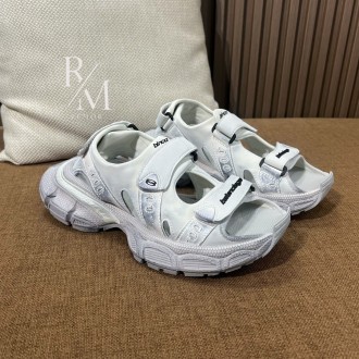 발렌시아가 3XL 샌들