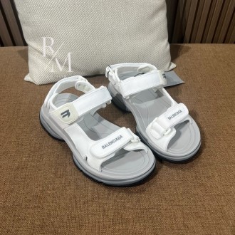 발렌시아가 투어리스트 샌들