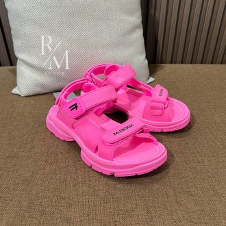 발렌시아가 투어리스트 샌들