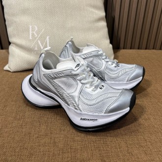 발렌시아가 서킷 스니커즈