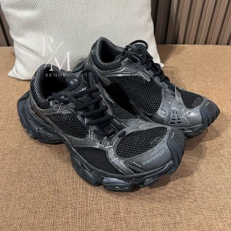 발렌시아가 스테이플러 스니커즈