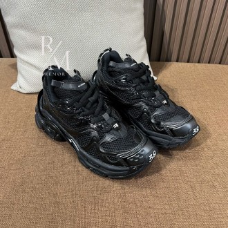 발렌시아가 러너 2.0 스니커즈