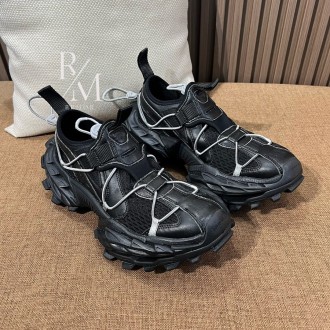 발렌시아가 하이크 스니커즈