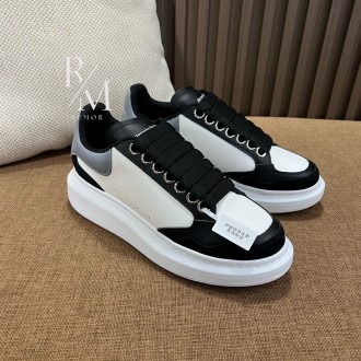 알렉산더 맥퀸 오버 사이즈 스니커즈