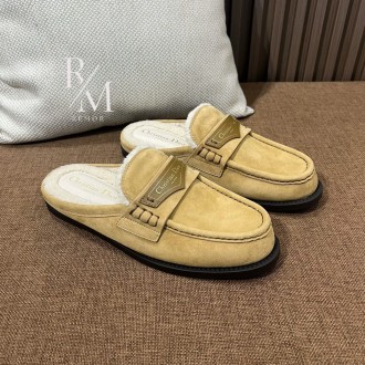 디올 보이 뮬 스웨이드