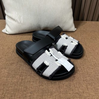 에르메스 여성용 시프레 샌들