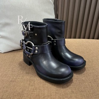 미우미우 가죽 버클 숏 부츠 블랙 5cm