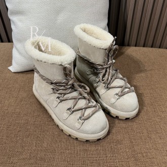 미우미우 스웨이드 부티 시에나