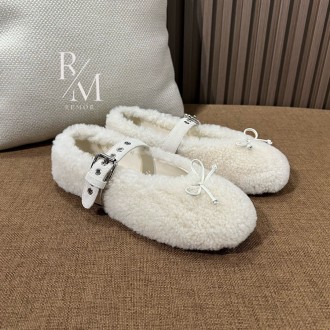 미우미우 시어링 발레리나 플랫