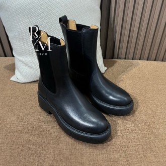 미우미우 레더 부츠 블랙