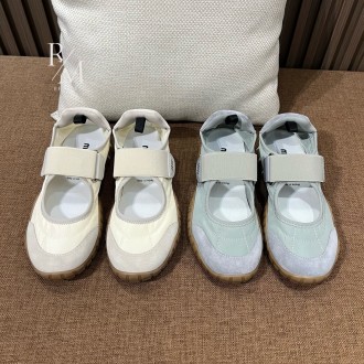 미우미우 타이어 기능성 소재 및 스웨이드 발레리나