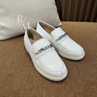 샤넬 실버 체인 로고 로퍼