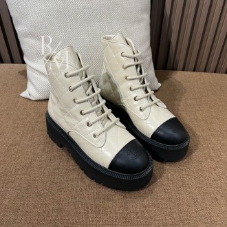 샤넬 카프스킨 워커 부츠