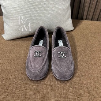 샤넬 시어링 스웨이드 로퍼