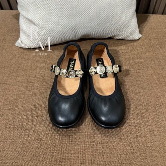 샤넬 메리제인 참 스트랩 플랫