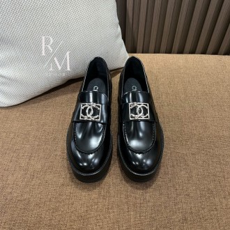 샤넬 CC로고 카프스킨 여성 로퍼