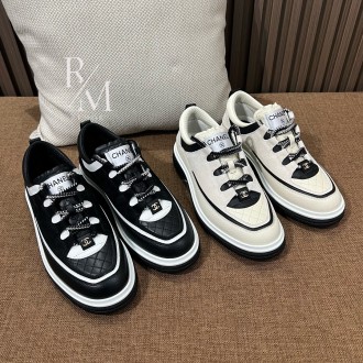 샤넬 25 크루즈 스니커즈