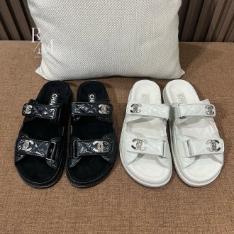 샤넬 벨크로 뮬 램스킨