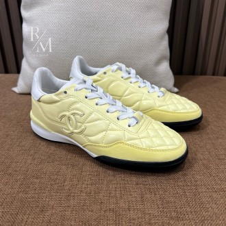 샤넬 카프스킨 스니커즈