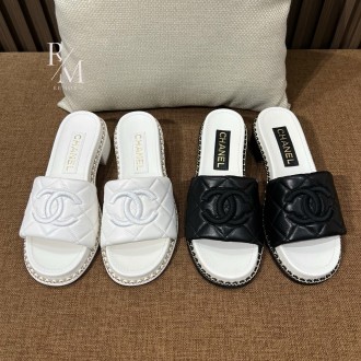 샤넬 레더 스웨이드 샌들