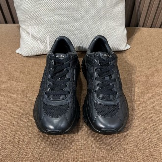 구찌 리플 스니커즈