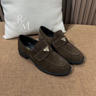 프라다 여성 레이스업 로퍼