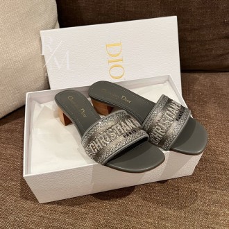 디올 디웨이 뮬 힐