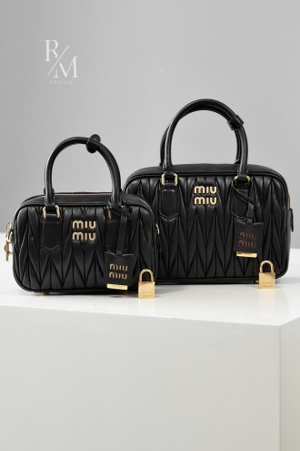 미우미우 아르카디 마테라쎄 나파 가죽 백