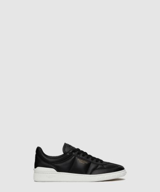 업빌리지 스니커즈