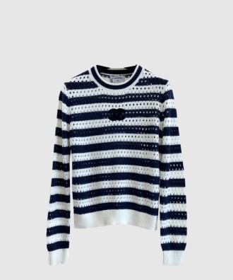 로고 니트 상의